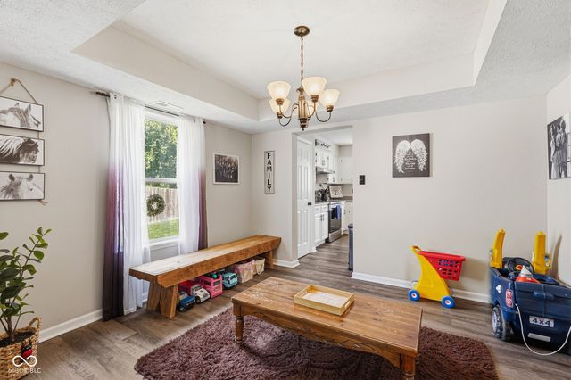 7995 Cobblesprings Drive, Avon, IN 46123