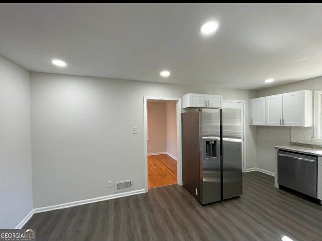 4887 Pine Shadows Drive, Stone Mountain, GA 30088