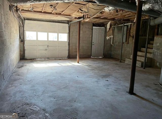 4887 Pine Shadows Drive, Stone Mountain, GA 30088