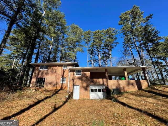 4887 Pine Shadows Drive, Stone Mountain, GA 30088