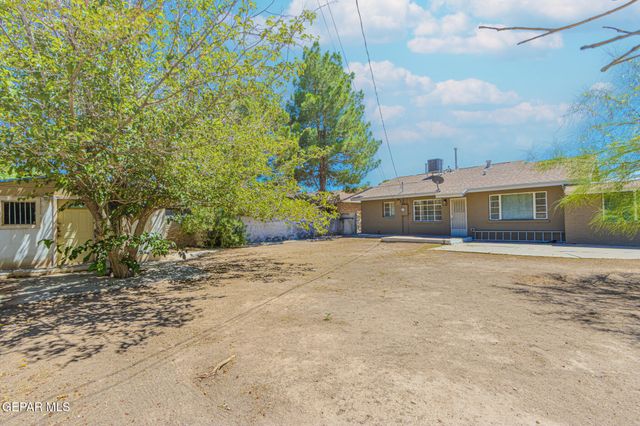 8115 LA PALOMA Circle, El Paso, TX 79907