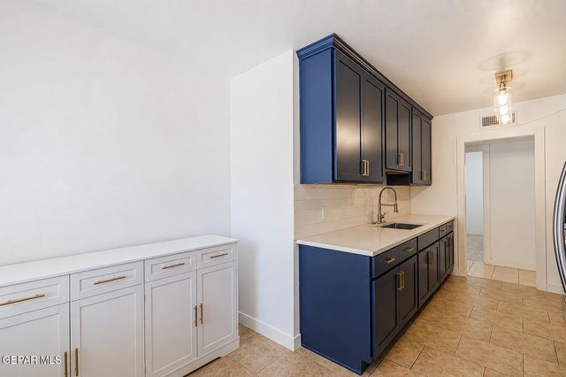 8115 LA PALOMA Circle, El Paso, TX 79907