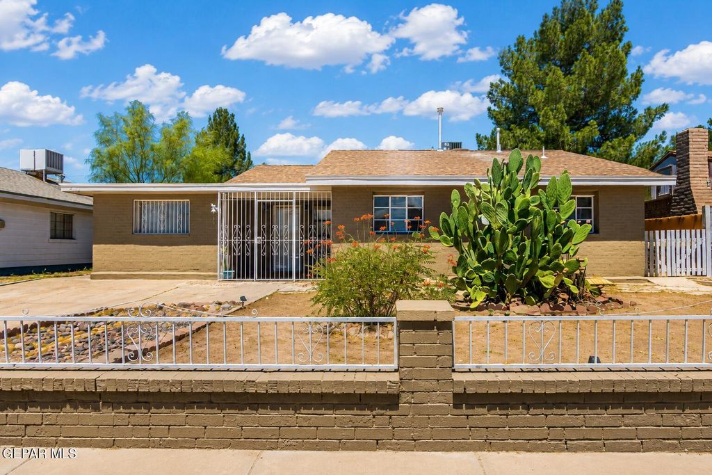 8115 LA PALOMA Circle, El Paso, TX 79907