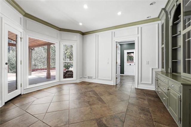 7300 Chattahoochee Bluff Drive, Atlanta, GA 30350