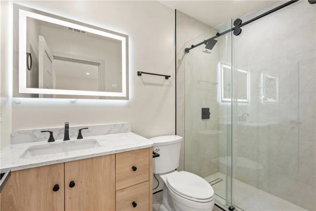 18921 Keswick Street, Reseda, CA 91335