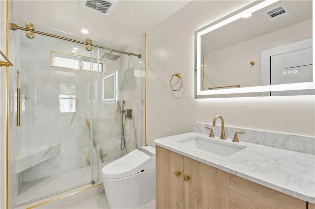 18921 Keswick Street, Reseda, CA 91335
