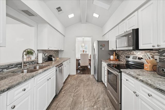 527 Goodwin Drive, Richardson, TX 75081