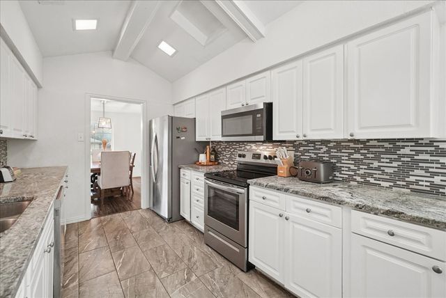 527 Goodwin Drive, Richardson, TX 75081