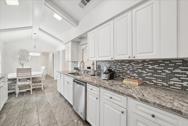 527 Goodwin Drive, Richardson, TX 75081