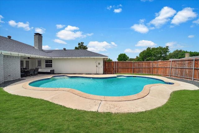 527 Goodwin Drive, Richardson, TX 75081
