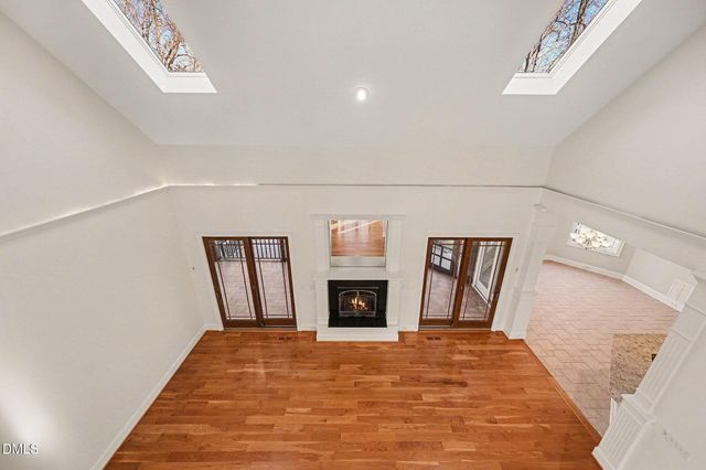 208 Meadow Run Drive, Chapel Hill, NC 27517