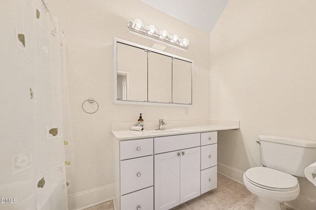 208 Meadow Run Drive, Chapel Hill, NC 27517