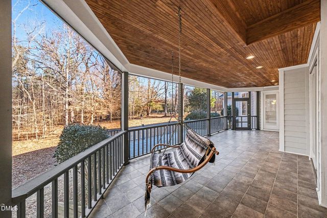 208 Meadow Run Drive, Chapel Hill, NC 27517