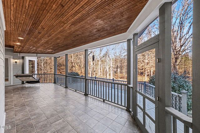 208 Meadow Run Drive, Chapel Hill, NC 27517