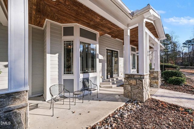 208 Meadow Run Drive, Chapel Hill, NC 27517