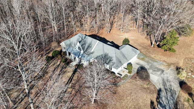 208 Meadow Run Drive, Chapel Hill, NC 27517