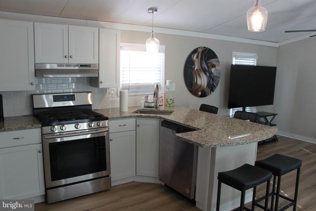 188 MOCKINGBIRD LN, Mantua, NJ 08051