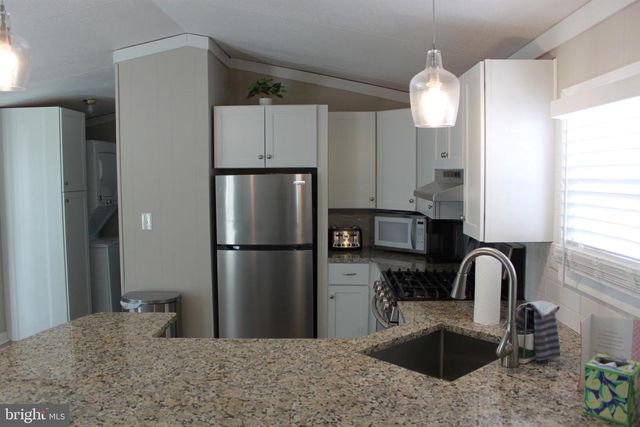 188 MOCKINGBIRD LN, Mantua, NJ 08051