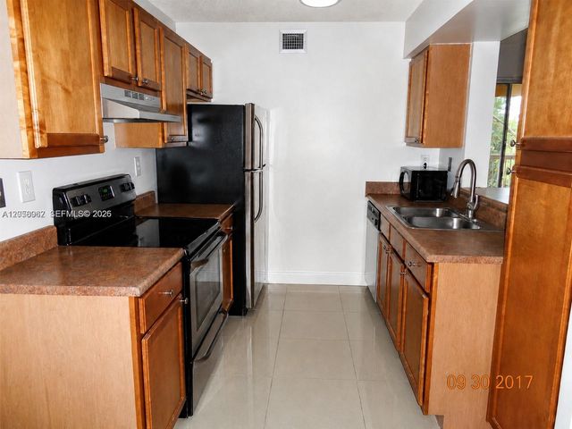 4970 NW 97th Place 309, Doral, FL 33178
