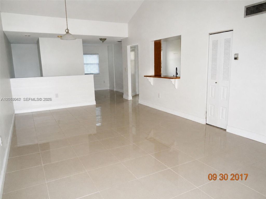 4970 NW 97th Place 309, Doral, FL 33178