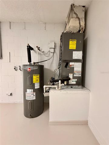 5335 HYDE PARK AVENUE, Orlando, FL 32808