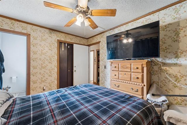 1036 Larkspur Road, Moore, OK 73160