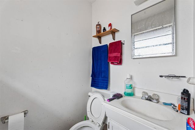 1036 Larkspur Road, Moore, OK 73160