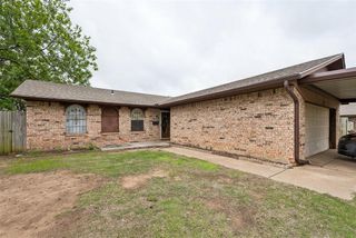 1036 Larkspur Road, Moore, OK 73160