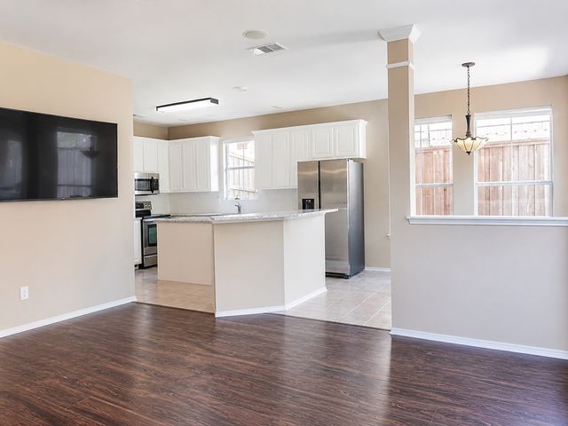 311 Melshire Street, Sunnyvale, TX 75182