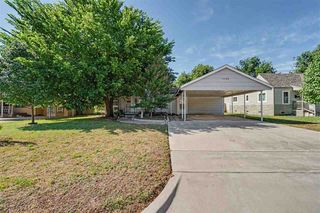 1122 NW Maple Ave, Lawton, OK 73507