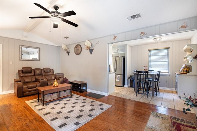 353 Brook Hollow Drive, Desoto, TX 75115