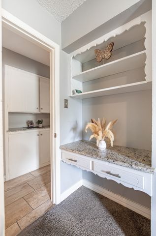 353 Brook Hollow Drive, Desoto, TX 75115