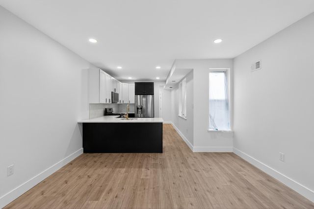 4942 SANSOM ST, Philadelphia, PA 19139