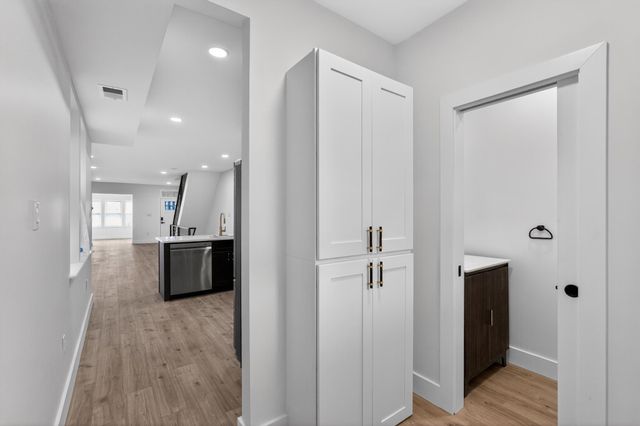 4942 SANSOM ST, Philadelphia, PA 19139