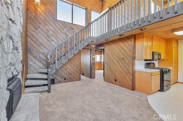 16887 S Pacific Avenue, Sunset Beach, CA 90742