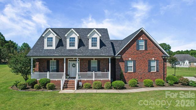 2318 Cardinal Ridge Lane, Wingate, NC 28174