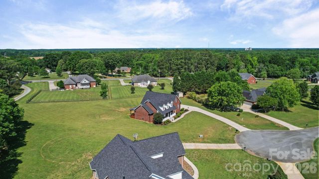 2318 Cardinal Ridge Lane, Wingate, NC 28174