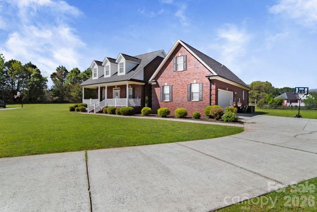2318 Cardinal Ridge Lane, Wingate, NC 28174