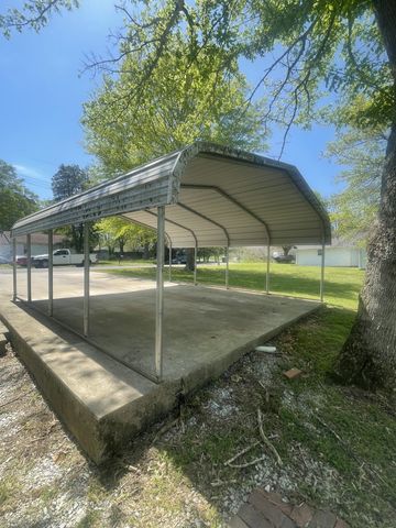 308 Lee St, E, Lawrenceburg, TN 38464