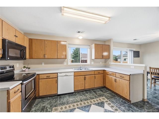 5003 Jasper Ct, Denver, CO 80239