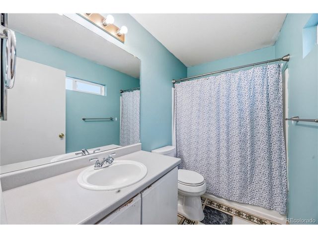 5003 Jasper Ct, Denver, CO 80239