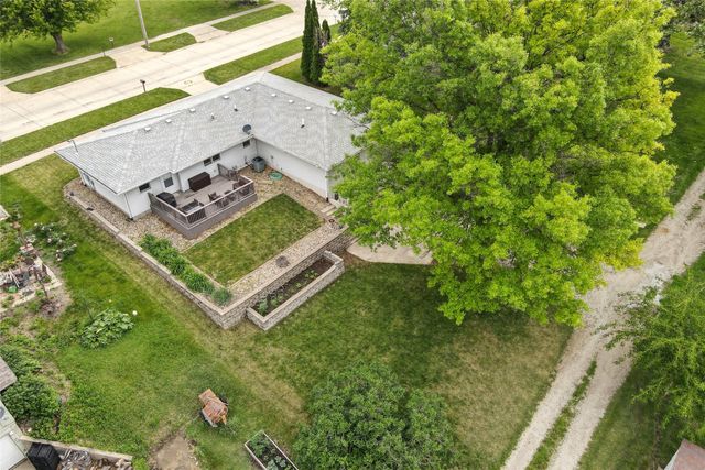 712 Adair Street, Adair, IA 50002