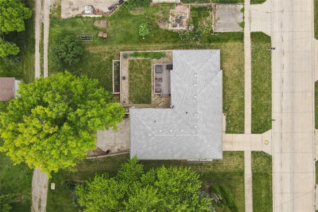 712 Adair Street, Adair, IA 50002