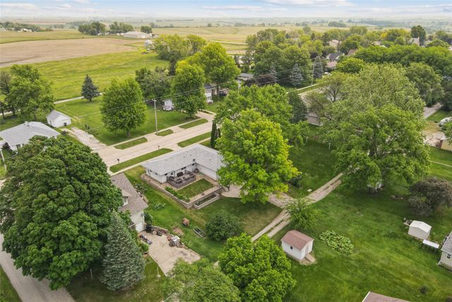 712 Adair Street, Adair, IA 50002