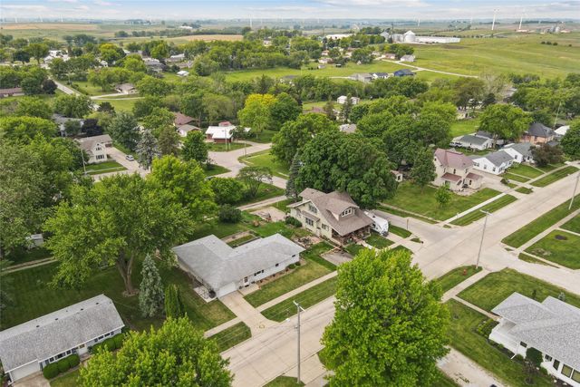 712 Adair Street, Adair, IA 50002