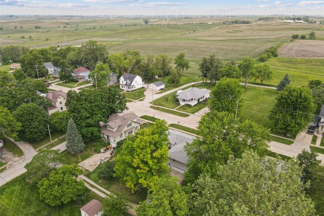 712 Adair Street, Adair, IA 50002