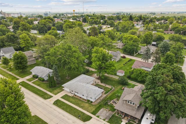 712 Adair Street, Adair, IA 50002