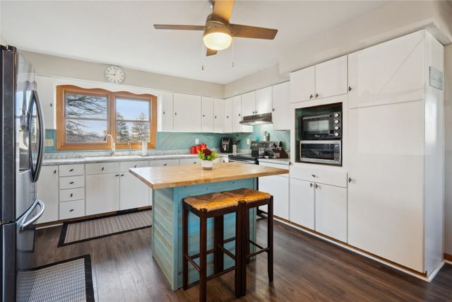 712 Adair Street, Adair, IA 50002