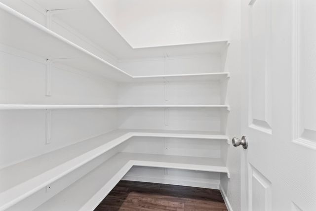 7708 Path Dr, Hughson, CA 95326