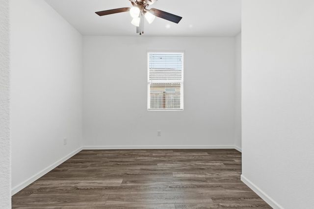 7708 Path Dr, Hughson, CA 95326